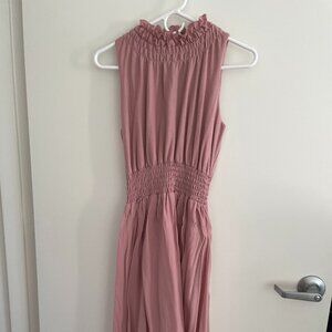 Gianni Bini Smocked Waist Sleeveless Midi Dress in blush pink Size M
